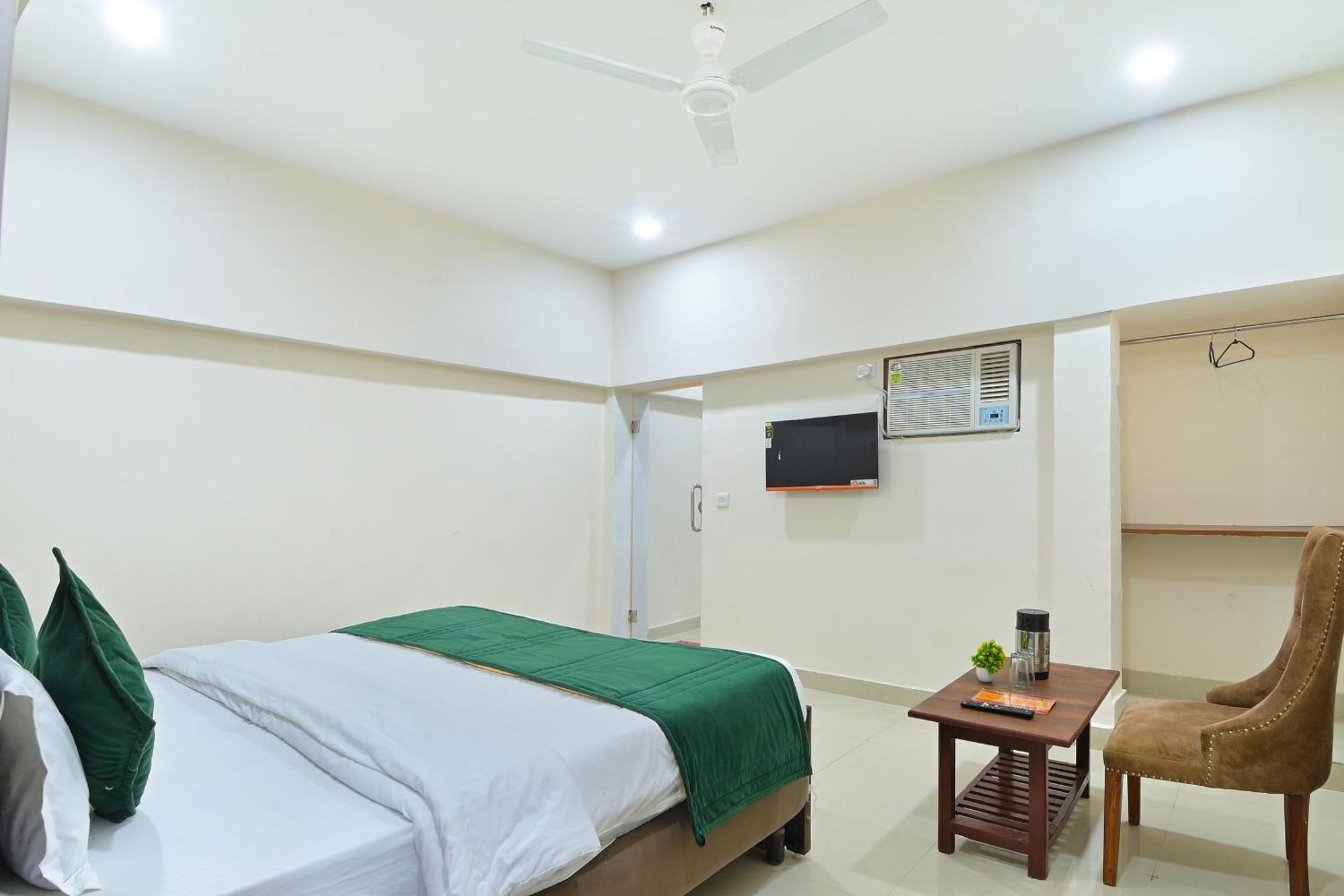 Chowdhry Tourist Lodge - New Delhi Railway Station - 2 Minutes Walk Dış mekan fotoğraf